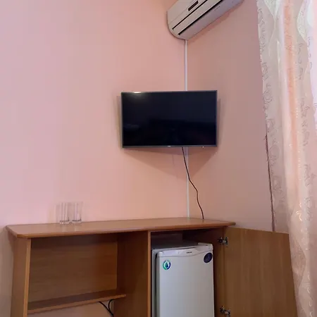 Hotel On Zhytomyrska 2*