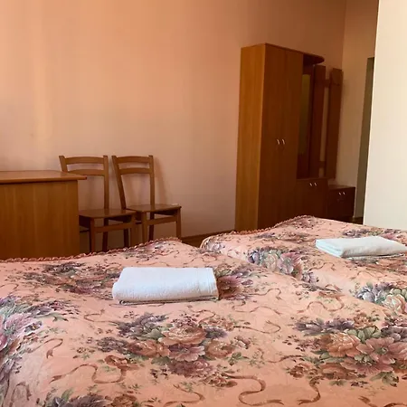 On Zhytomyrska Hotel 2*